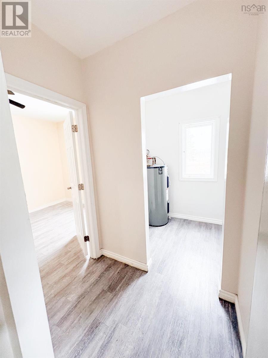 9 Burchell Street, Sydney Mines, Nova Scotia  B1V 2P9 - Photo 17 - 202605951