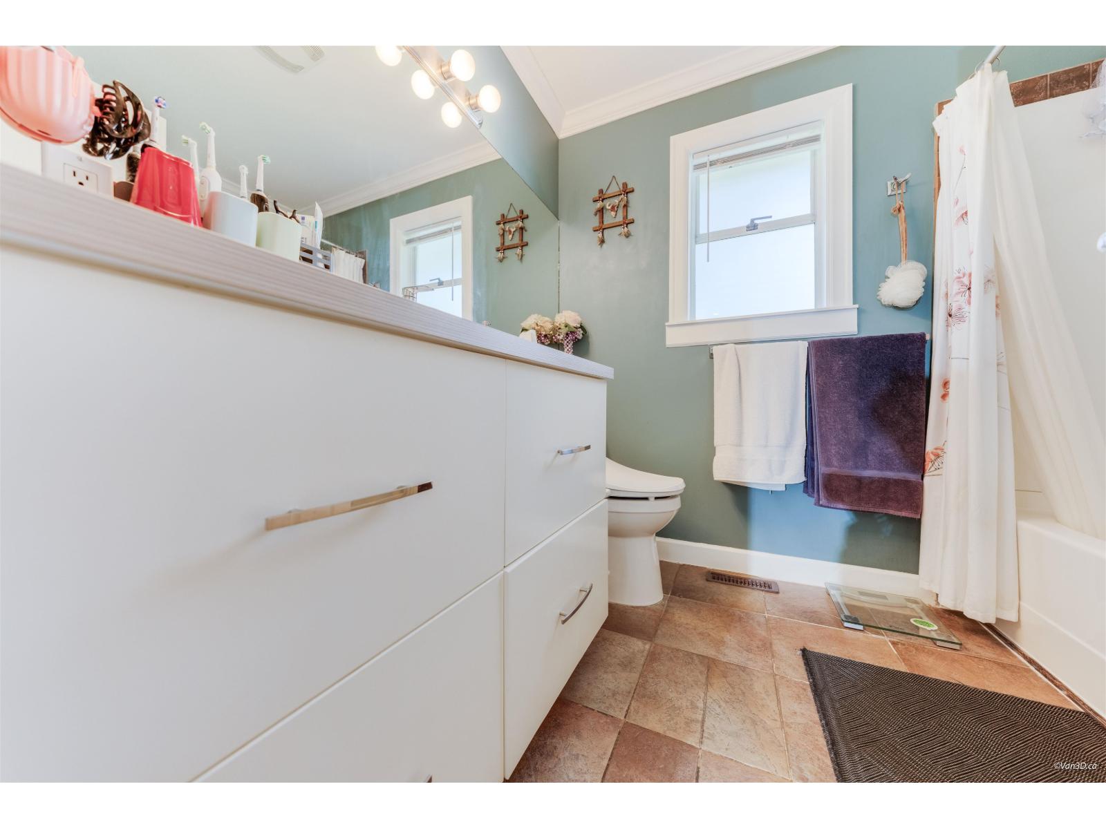 17346 60a Avenue, Surrey, British Columbia  V3S 6X8 - Photo 11 - R3105546