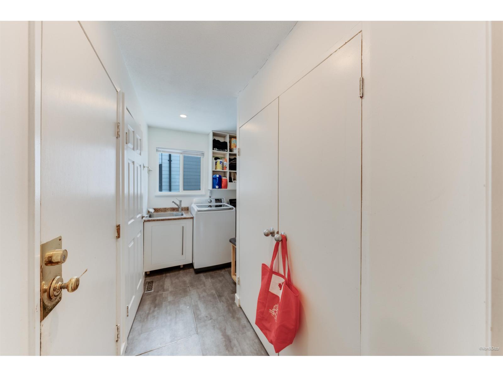 17346 60a Avenue, Surrey, British Columbia  V3S 6X8 - Photo 12 - R3105546