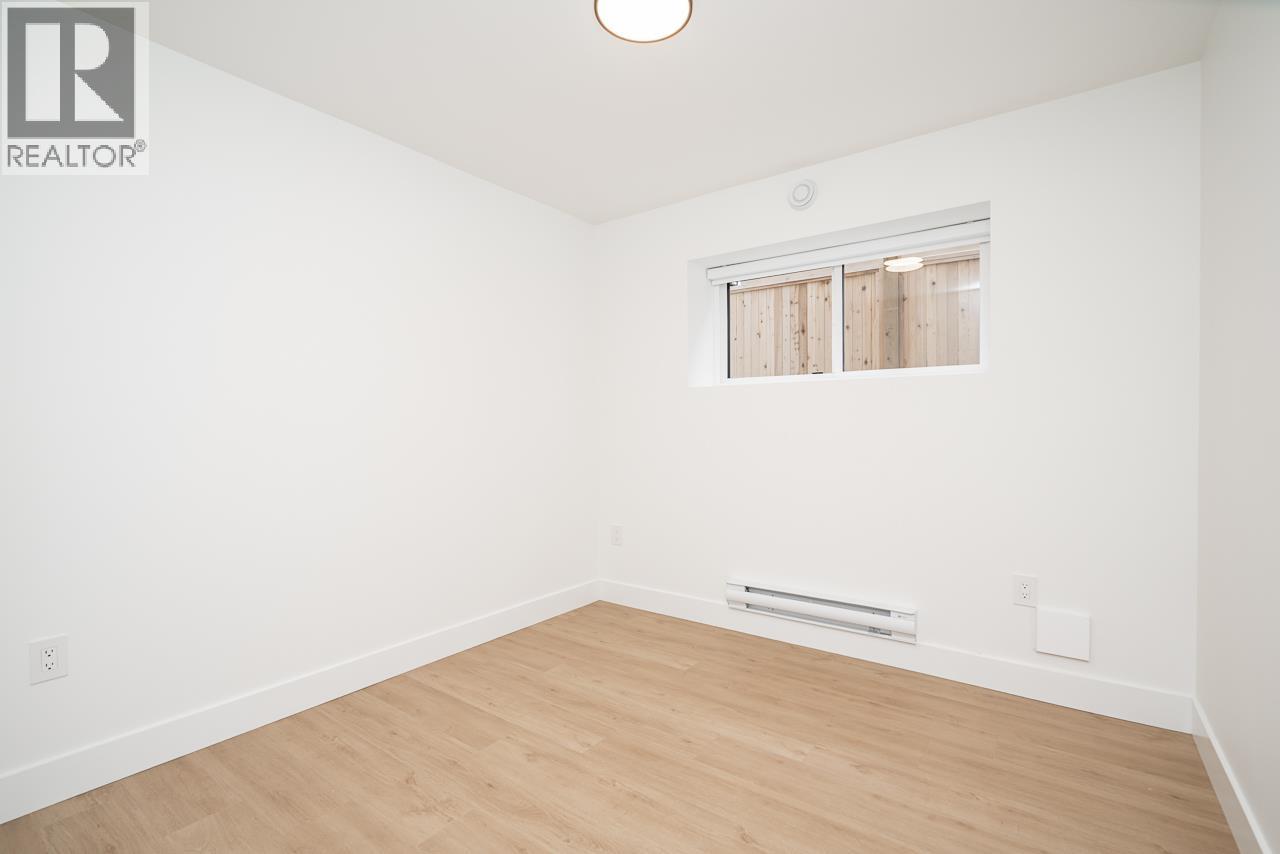 128 N Grosvenor Avenue, Burnaby, British Columbia  V5B 1J2 - Photo 32 - R3105869