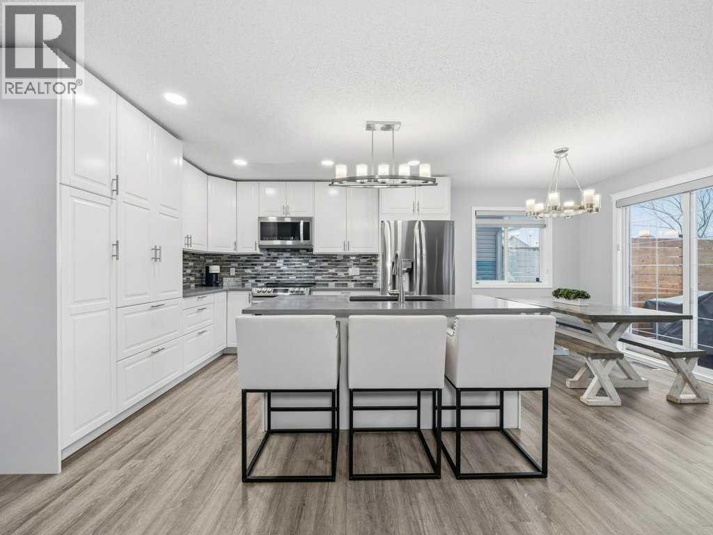 115 Canals Circle SW, Airdrie, Alberta  T4B 3E8 - Photo 1 - A2296719