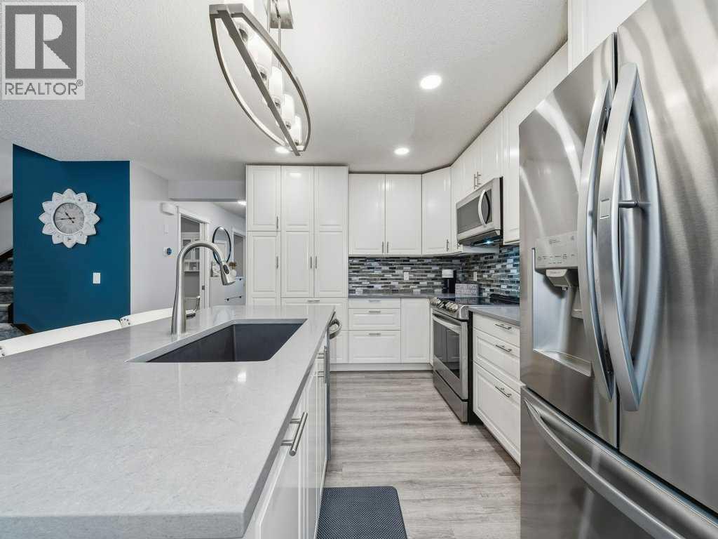 115 Canals Circle SW, Airdrie, Alberta  T4B 3E8 - Photo 10 - A2296719