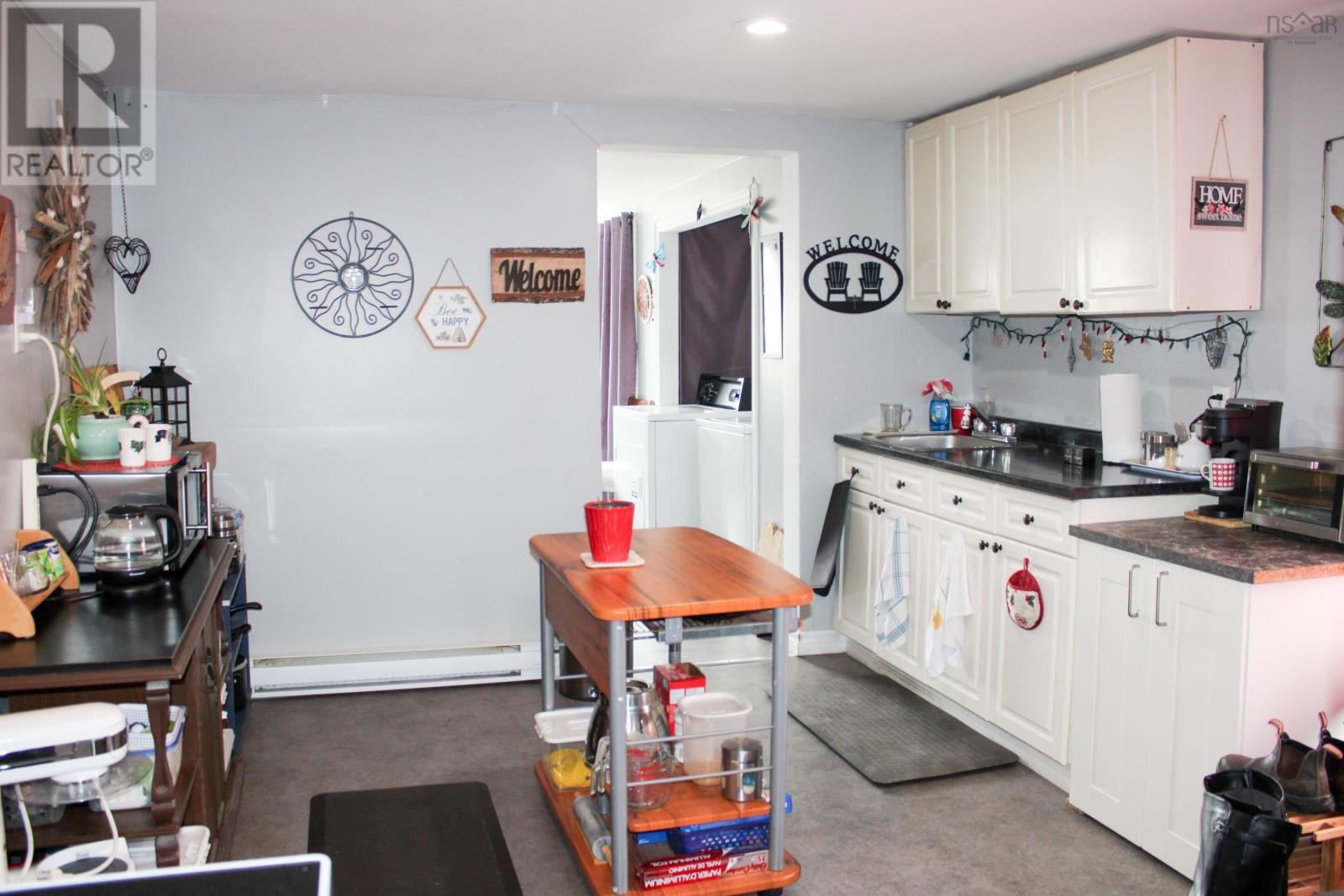 9 Burchell Street, Sydney Mines, Nova Scotia  B1V 2P9 - Photo 22 - 202605952