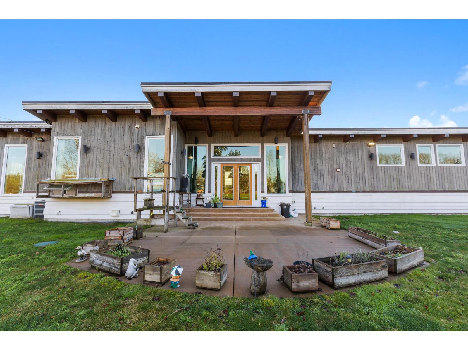 24509 36 AVENUE, Langley, British Columbia