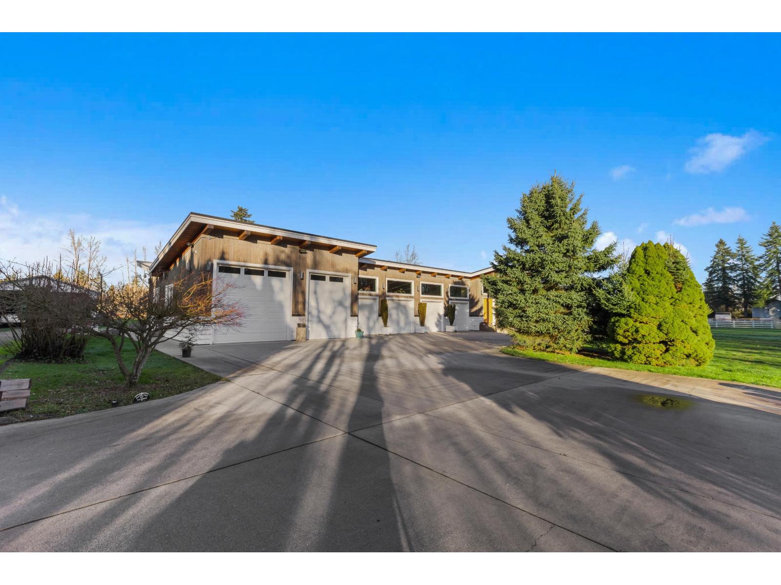 24509 36 Avenue, Langley, British Columbia  V2Z 1J2 - Photo 4 - R3105357