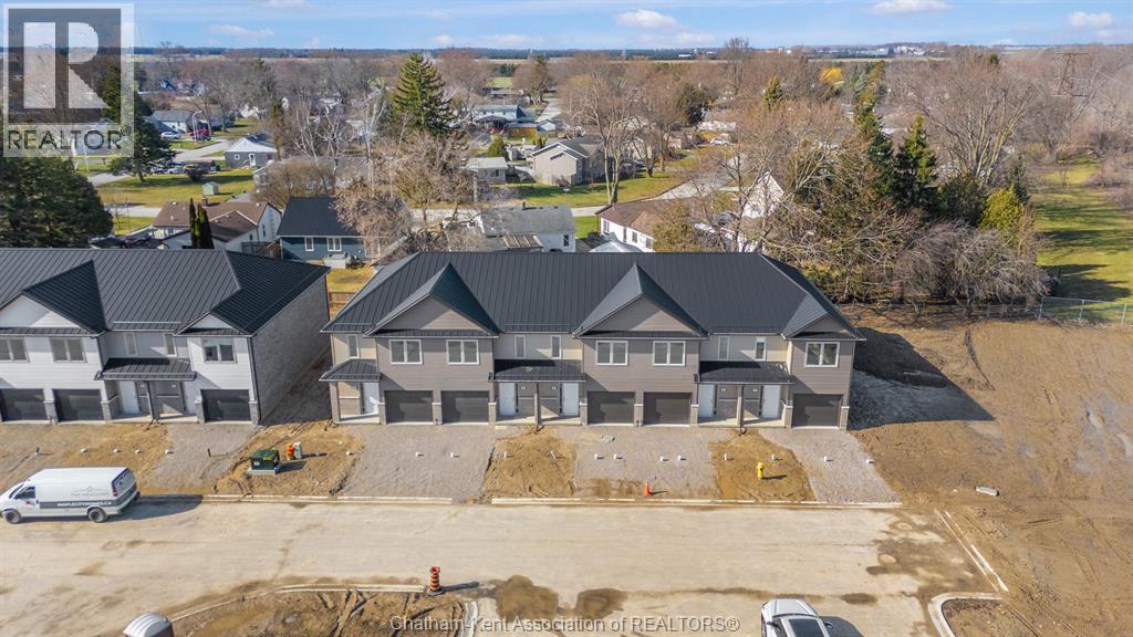 7 Magnolia Lane Unit# 24, Chatham, Ontario  N7M 0T3 - Photo 2 - 26006809