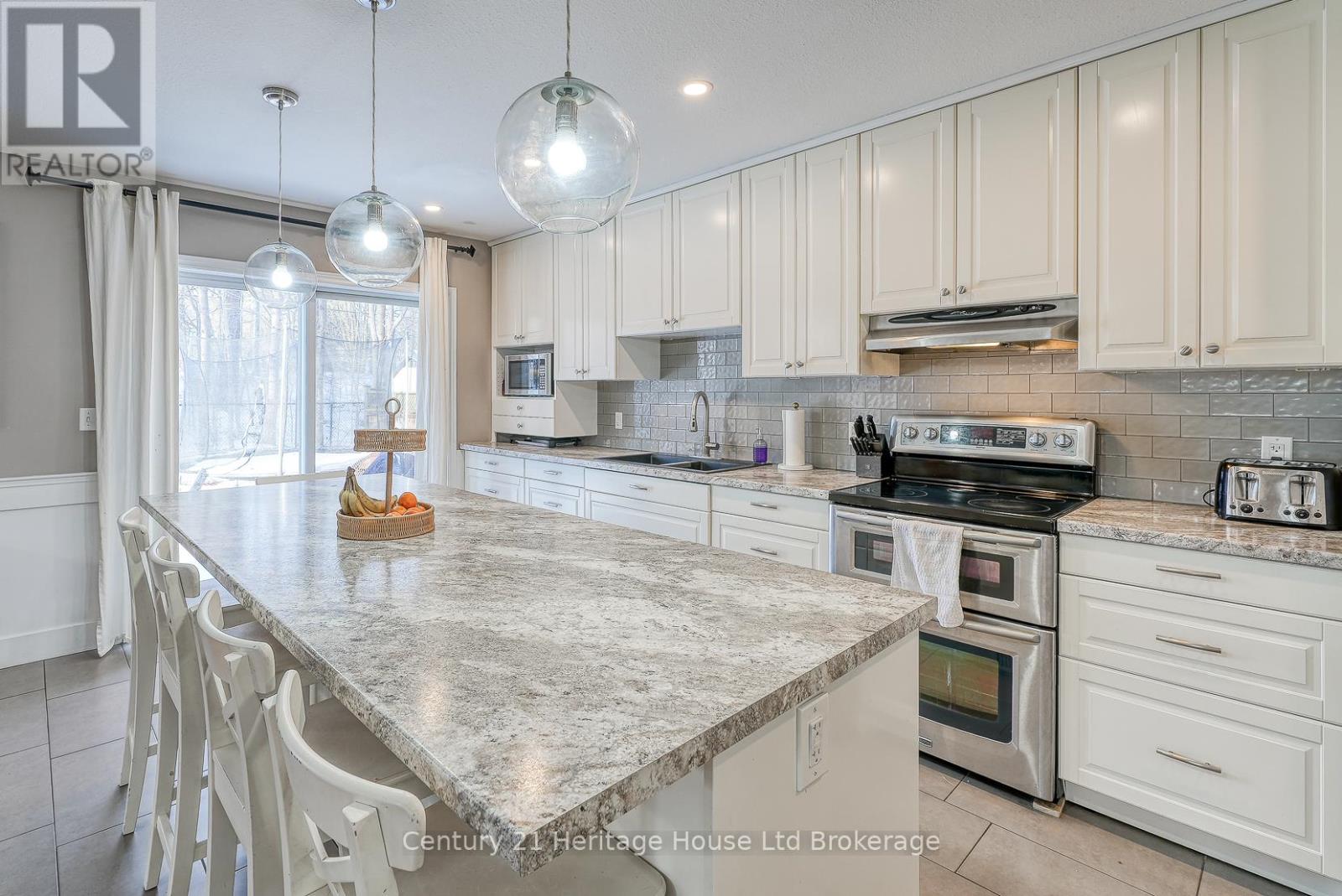 18 Potters Way, Woodstock, Ontario  N4S 8Z5 - Photo 16 - X12849730