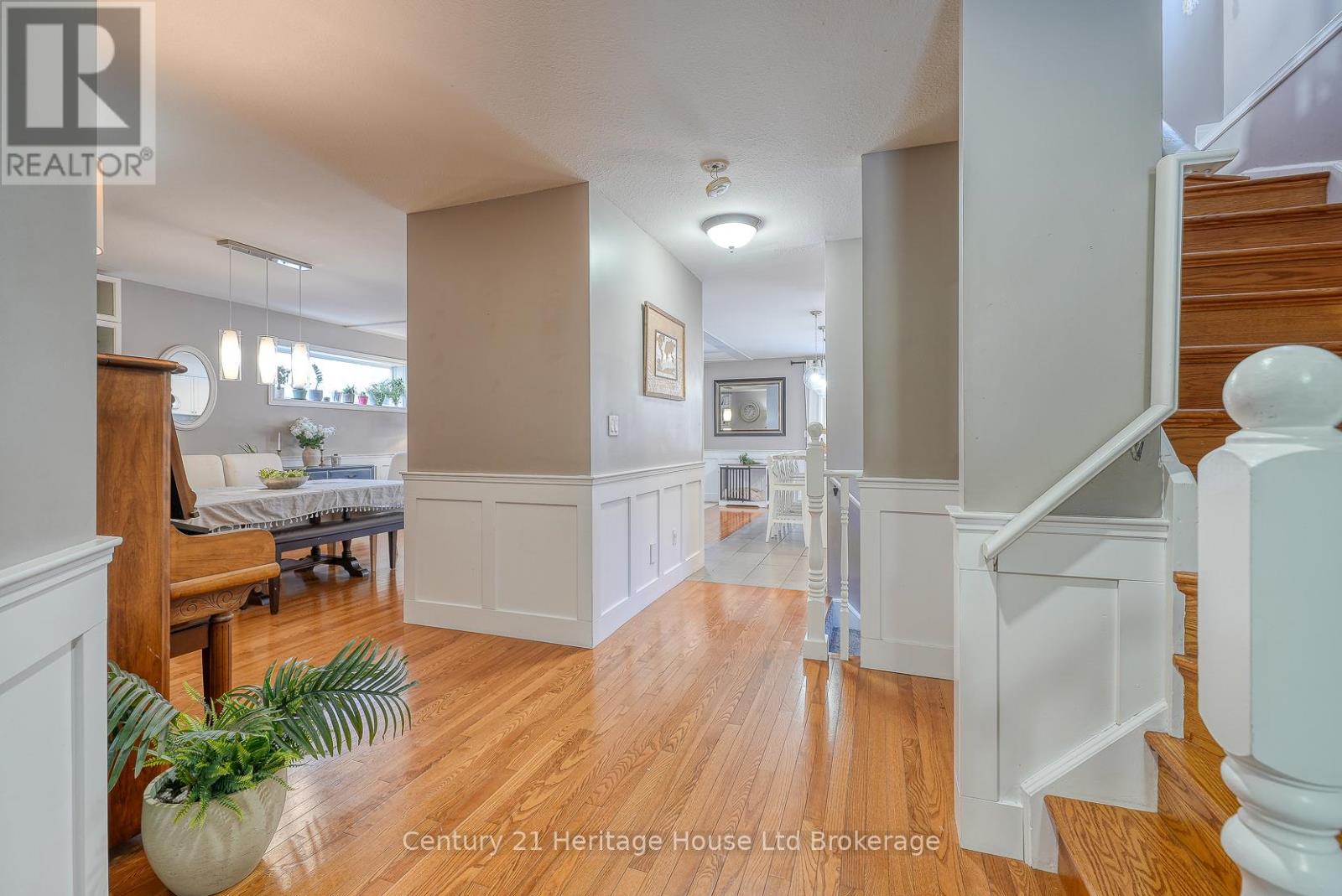 18 Potters Way, Woodstock, Ontario  N4S 8Z5 - Photo 6 - X12849730