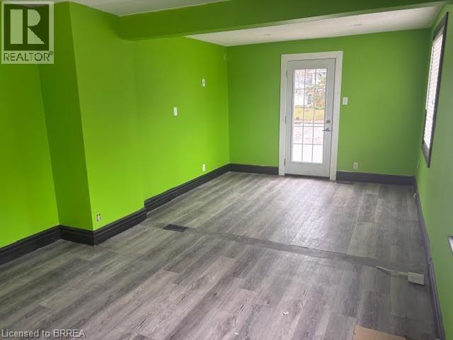 224 King George Road, Brantford, Ontario  N3R 5L4 - Photo 14 - 40816119