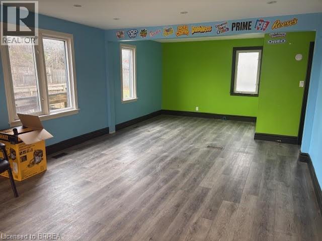 224 King George Road, Brantford, Ontario  N3R 5L4 - Photo 9 - 40816119