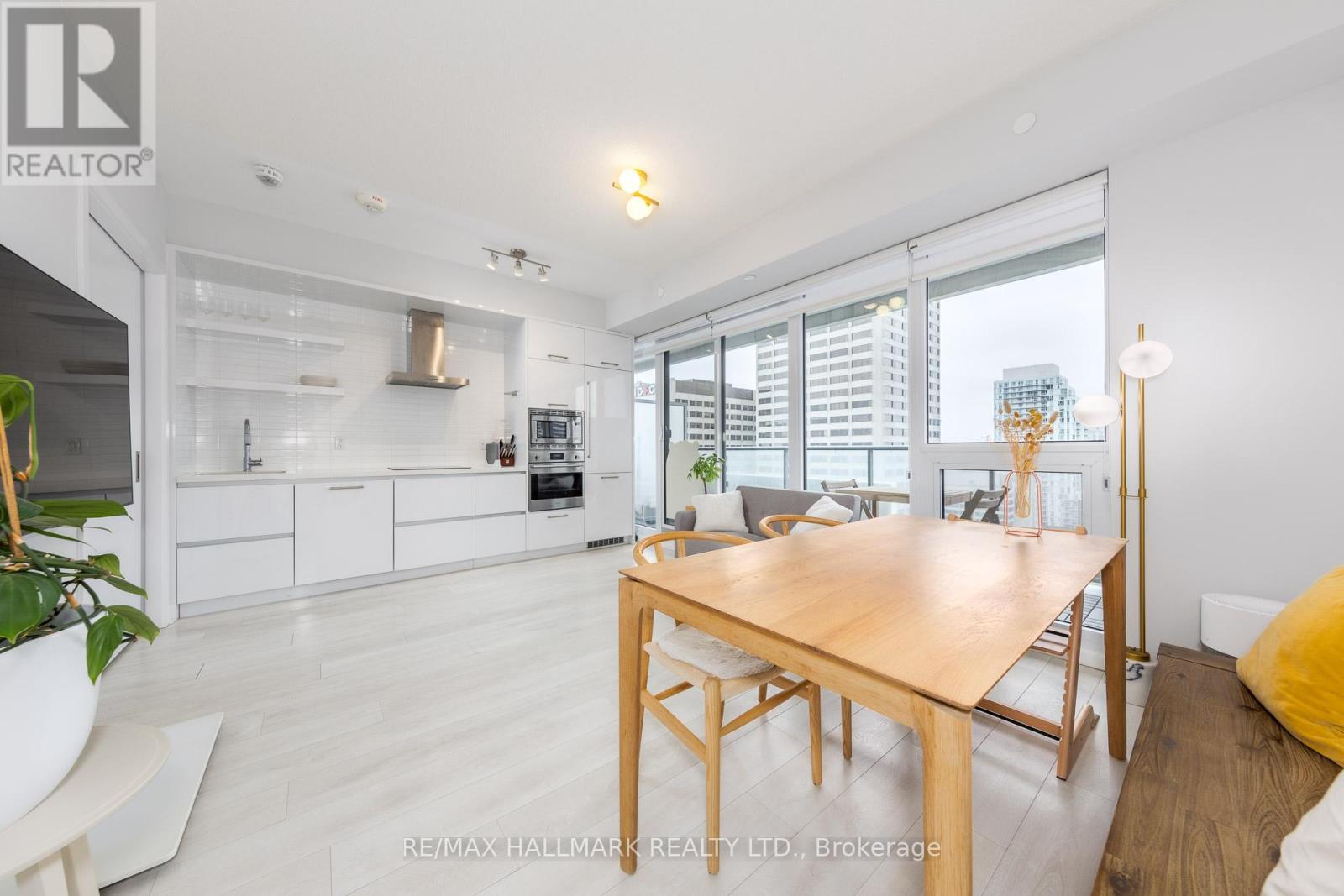 2211 - 2221 Yonge Street, Toronto, Ontario  M4S 0B8 - Photo 18 - C12910754