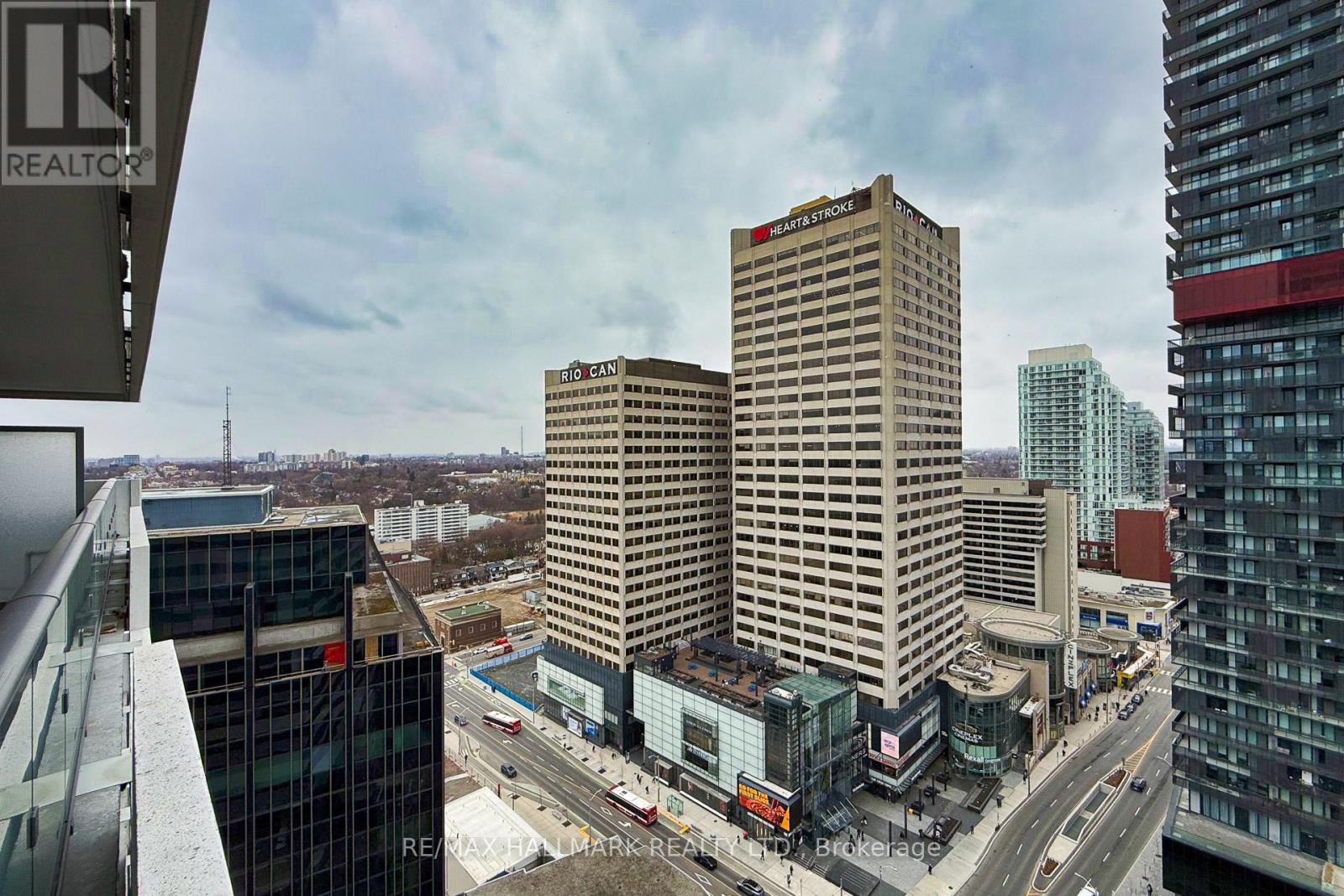 2211 - 2221 Yonge Street, Toronto, Ontario  M4S 0B8 - Photo 32 - C12910754