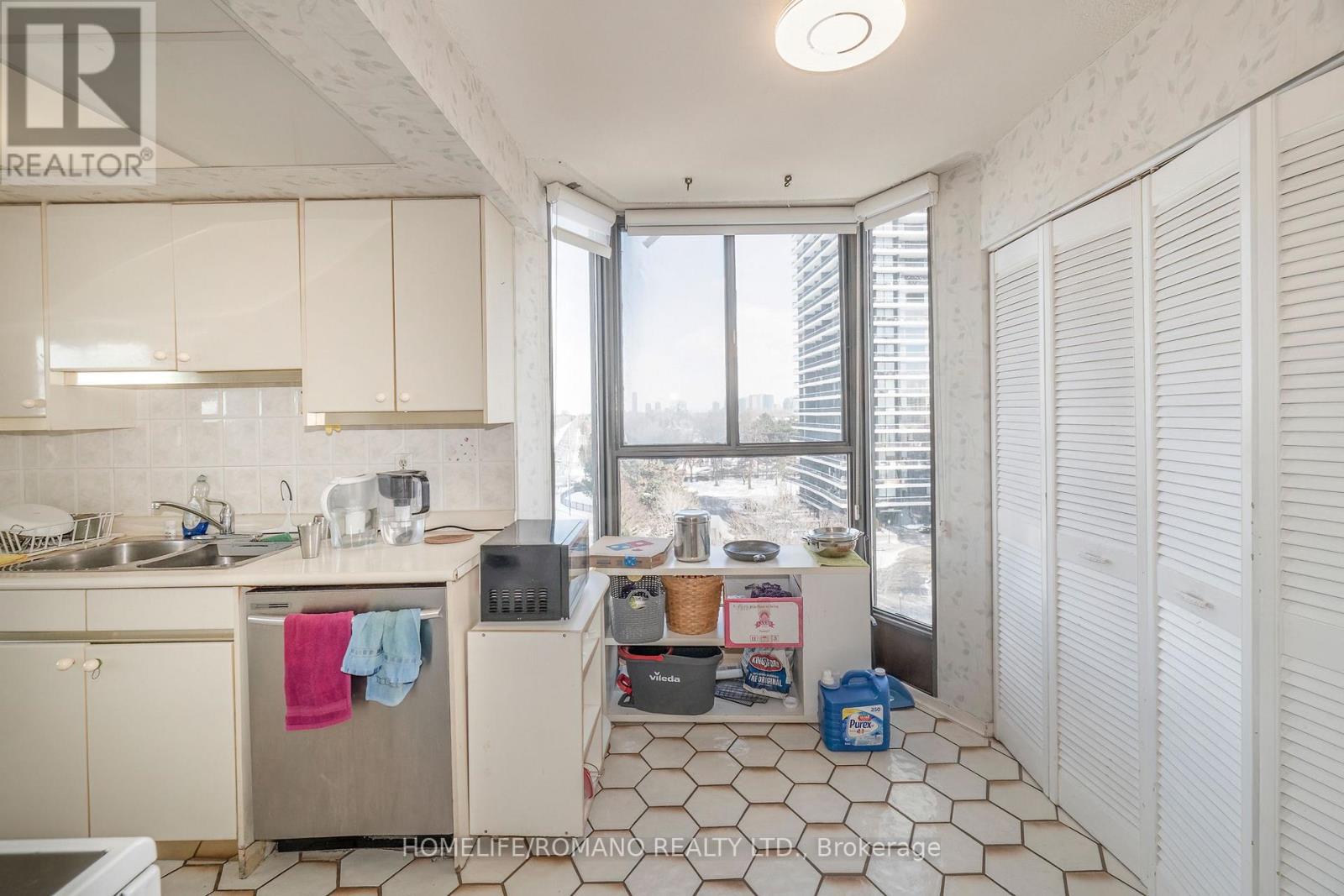 702 - 100 Antibes Drive, Toronto, Ontario  M2R 3N1 - Photo 9 - C12945636