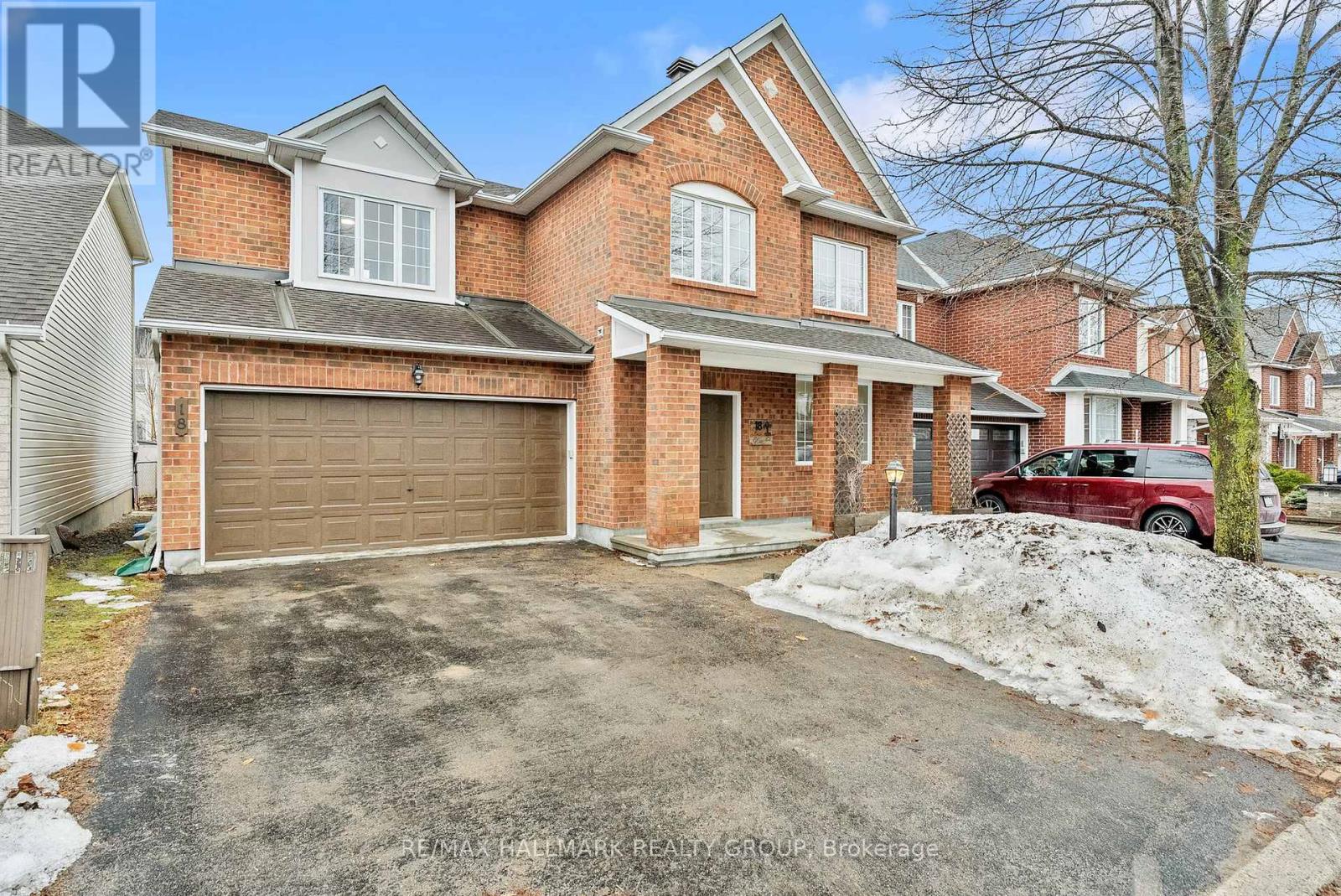 18 Irish Rose Crescent, Ottawa, Ontario  K2J 4T7 - Photo 2 - X12946148