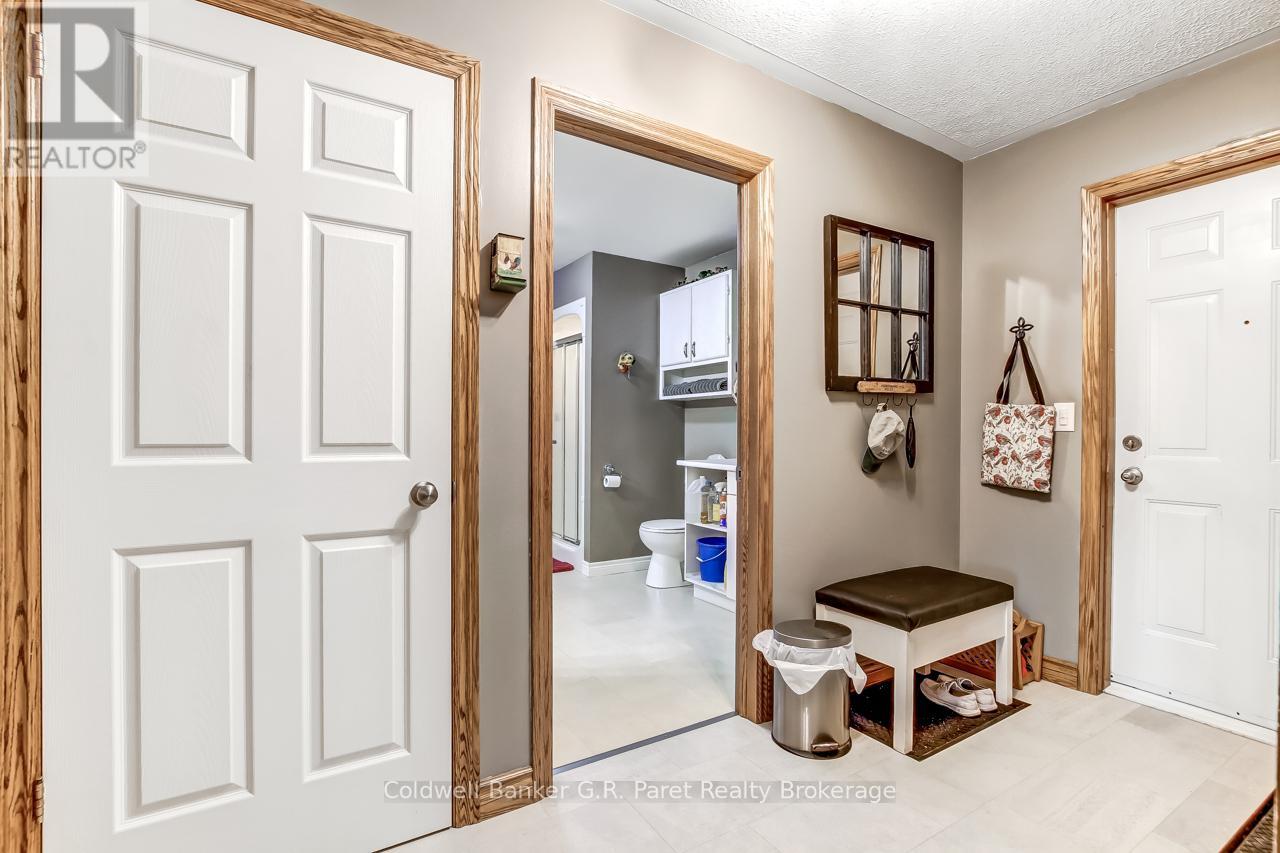 990 Norfolk County Road 21 Road, Norfolk, Ontario  N4B 2W4 - Photo 19 - X12946508