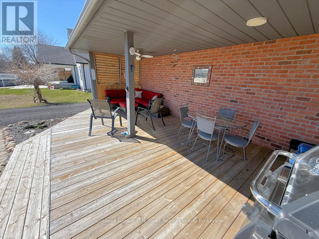 990 Norfolk County Road 21 Road, Norfolk, Ontario  N4B 2W4 - Photo 8 - X12946508