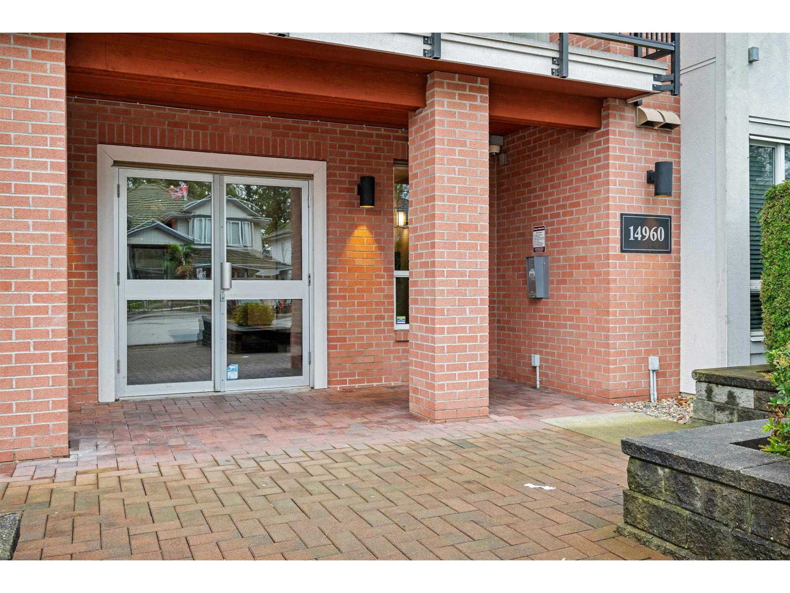 307 14960 102a Avenue, Surrey, British Columbia  V3R 6A3 - Photo 2 - R3105914