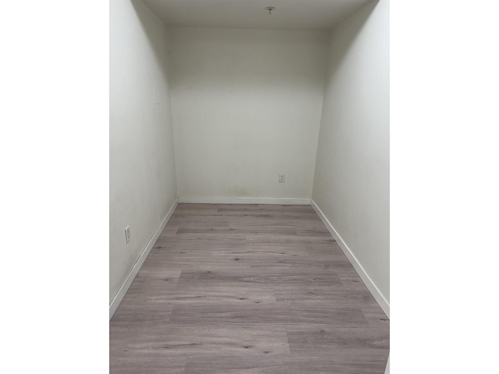 307 14960 102a Avenue, Surrey, British Columbia  V3R 6A3 - Photo 11 - R3105914