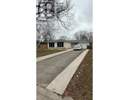16 BELMONT DRIVE, Brampton, Ontario