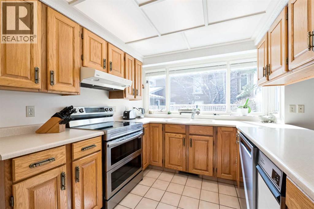 727 Lake Bonavista Drive Se, Calgary, Alberta  T2J 0M8 - Photo 12 - A2295162