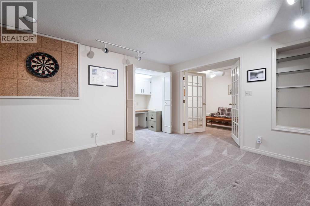 727 Lake Bonavista Drive Se, Calgary, Alberta  T2J 0M8 - Photo 32 - A2295162