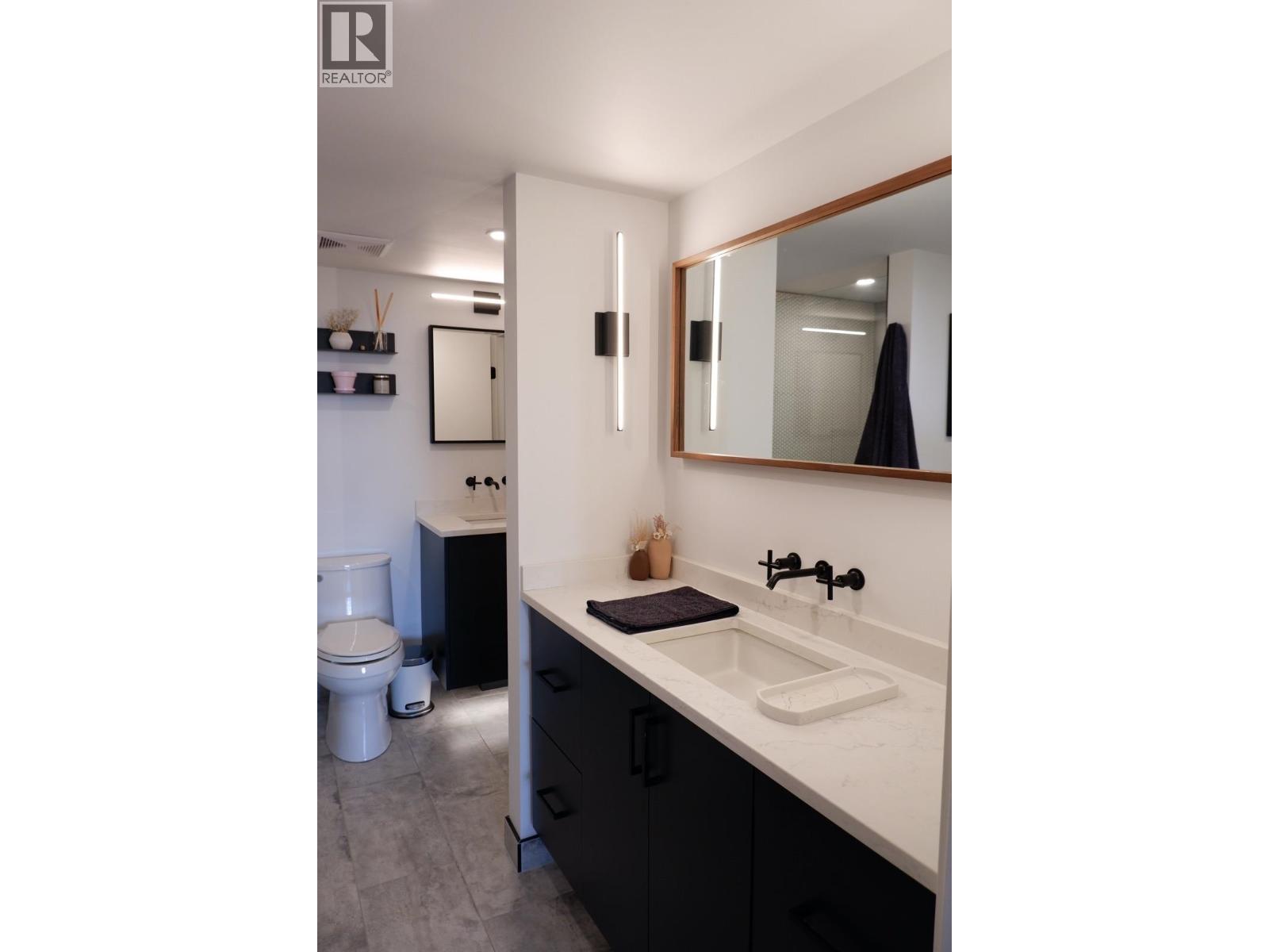 802 683 W Victoria Park Avenue, North Vancouver, British Columbia  V7M 0A2 - Photo 12 - R3105487