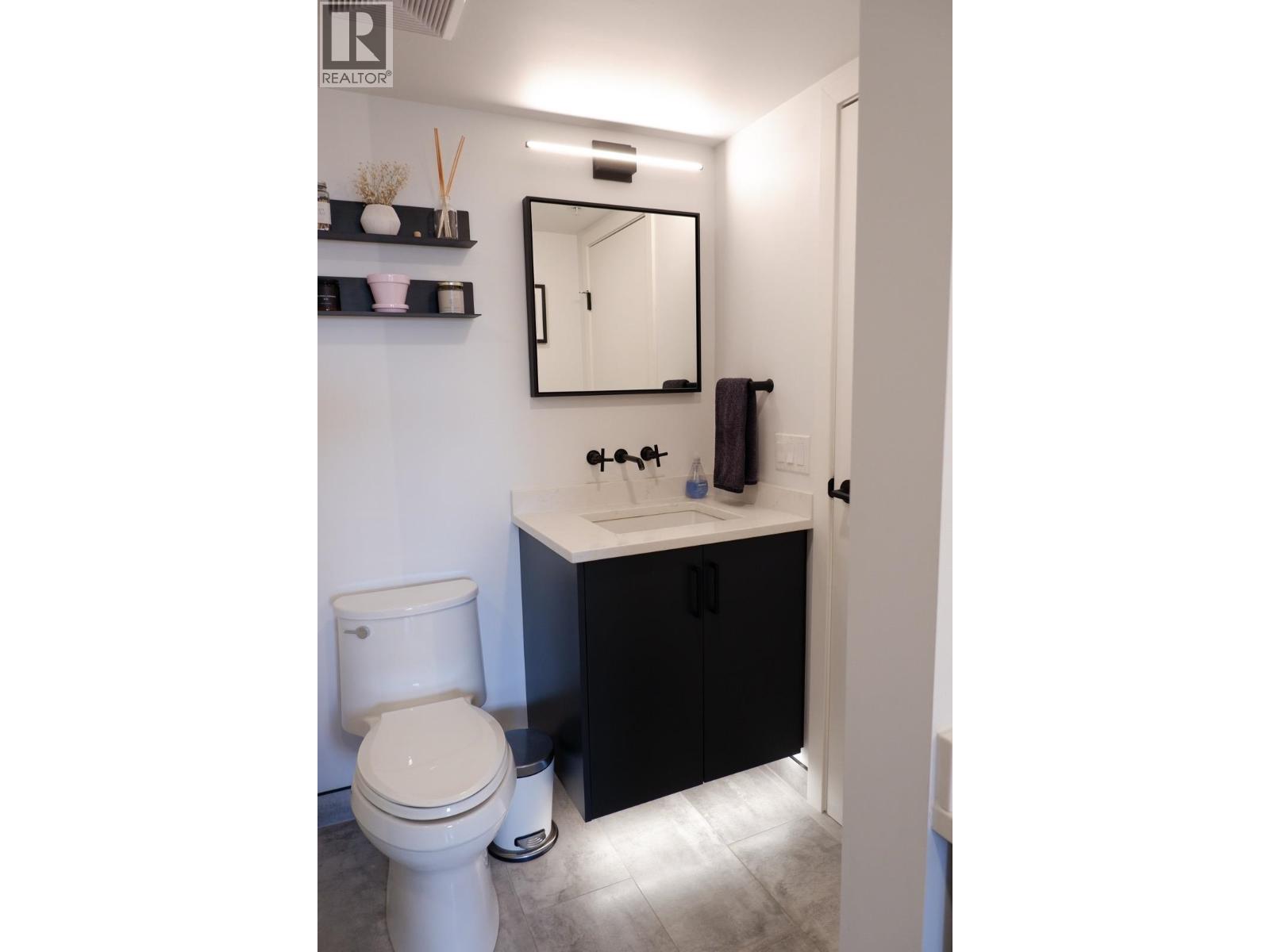 802 683 W Victoria Park Avenue, North Vancouver, British Columbia  V7M 0A2 - Photo 13 - R3105487