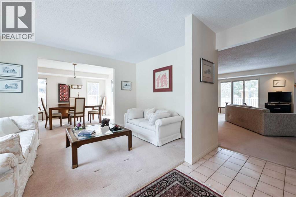 727 Lake Bonavista Drive Se, Calgary, Alberta  T2J 0M8 - Photo 6 - A2295162