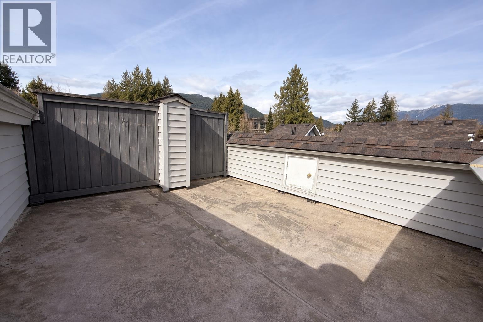 15 1015 Lynn Valley Road, North Vancouver, British Columbia  V7J 1Z6 - Photo 15 - R3101400