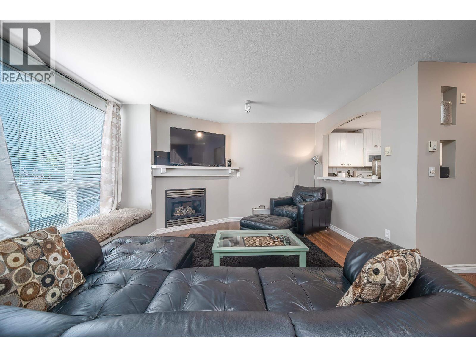 15 1015 Lynn Valley Road, North Vancouver, British Columbia  V7J 1Z6 - Photo 2 - R3101400