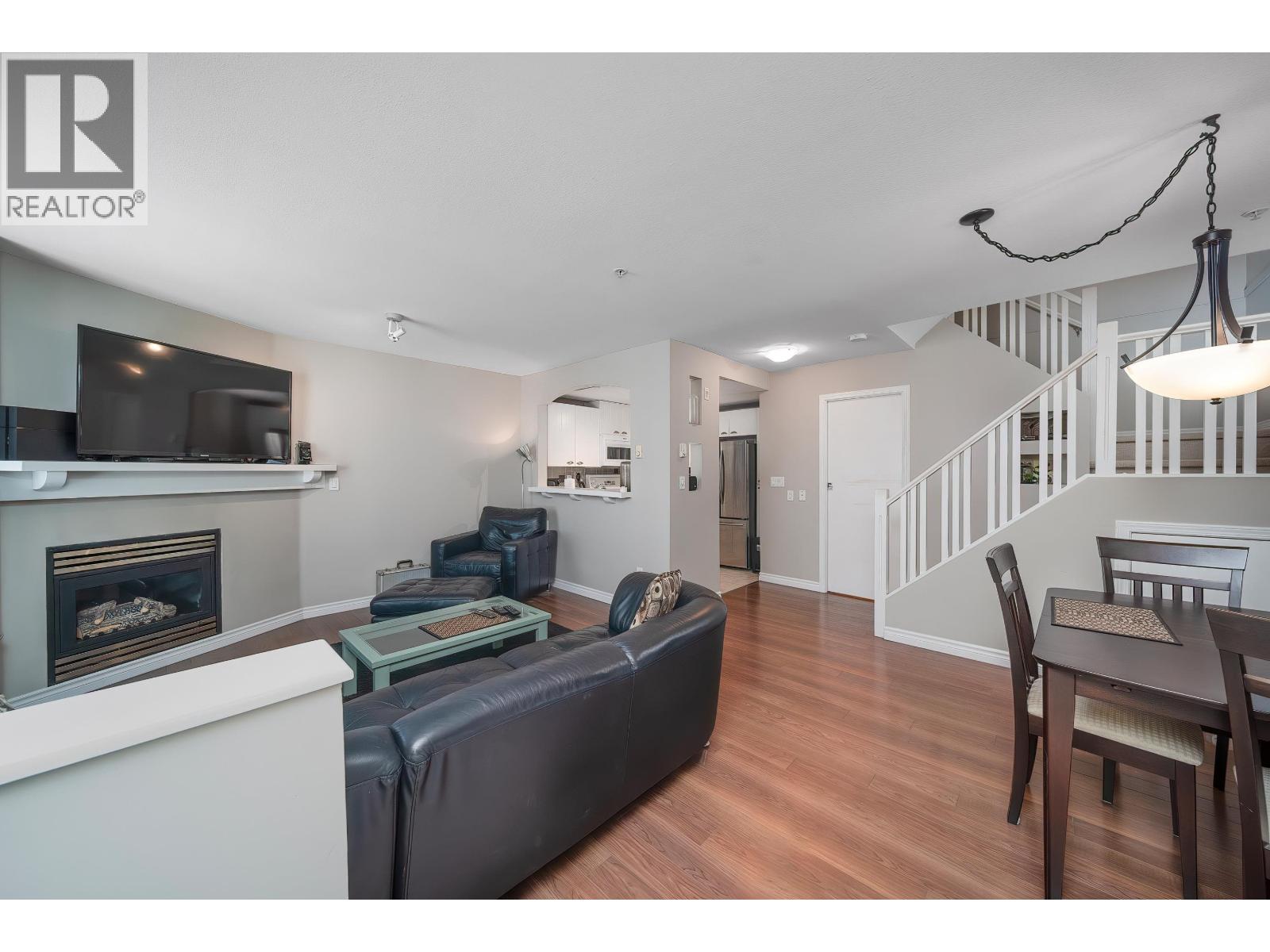 15 1015 Lynn Valley Road, North Vancouver, British Columbia  V7J 1Z6 - Photo 4 - R3101400