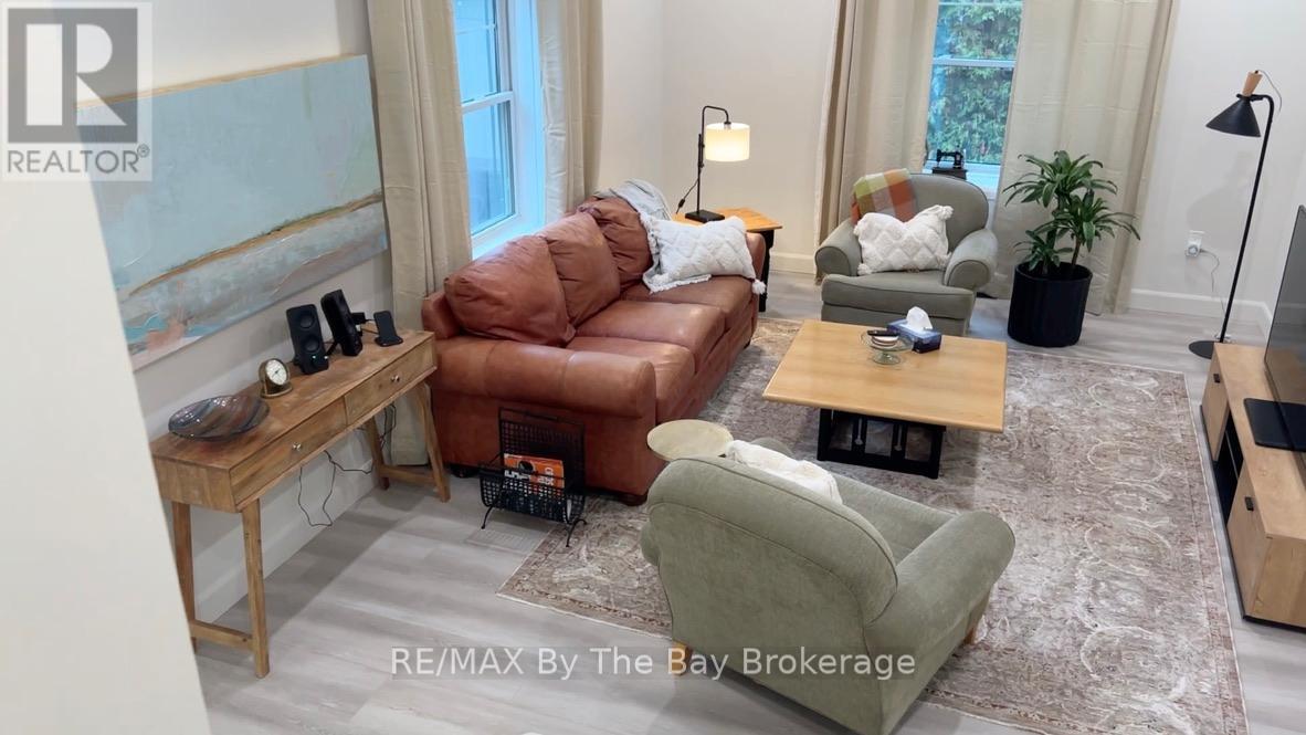 147 2nd Street, Collingwood, Ontario  L9Y 1E7 - Photo 5 - S12946544