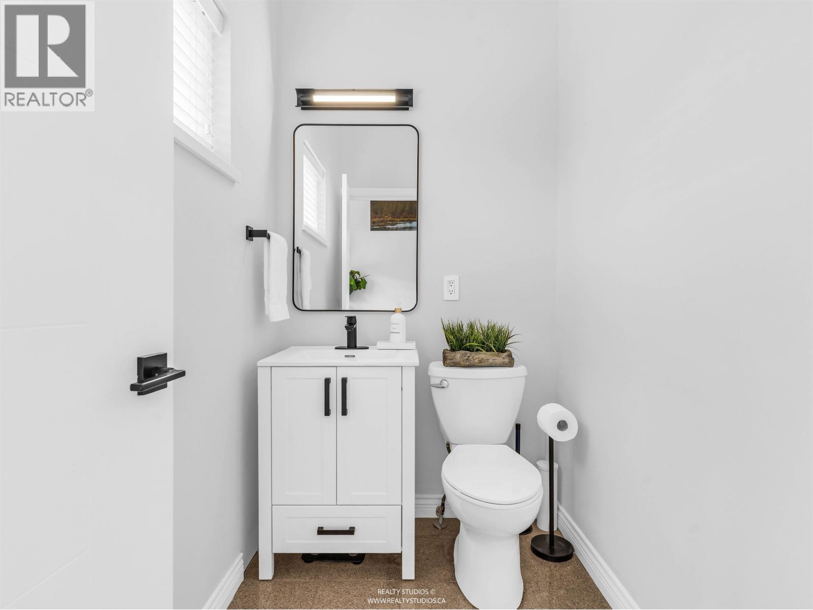 2168 Wall Street, Vancouver, British Columbia  V5L 1B5 - Photo 15 - R3105900