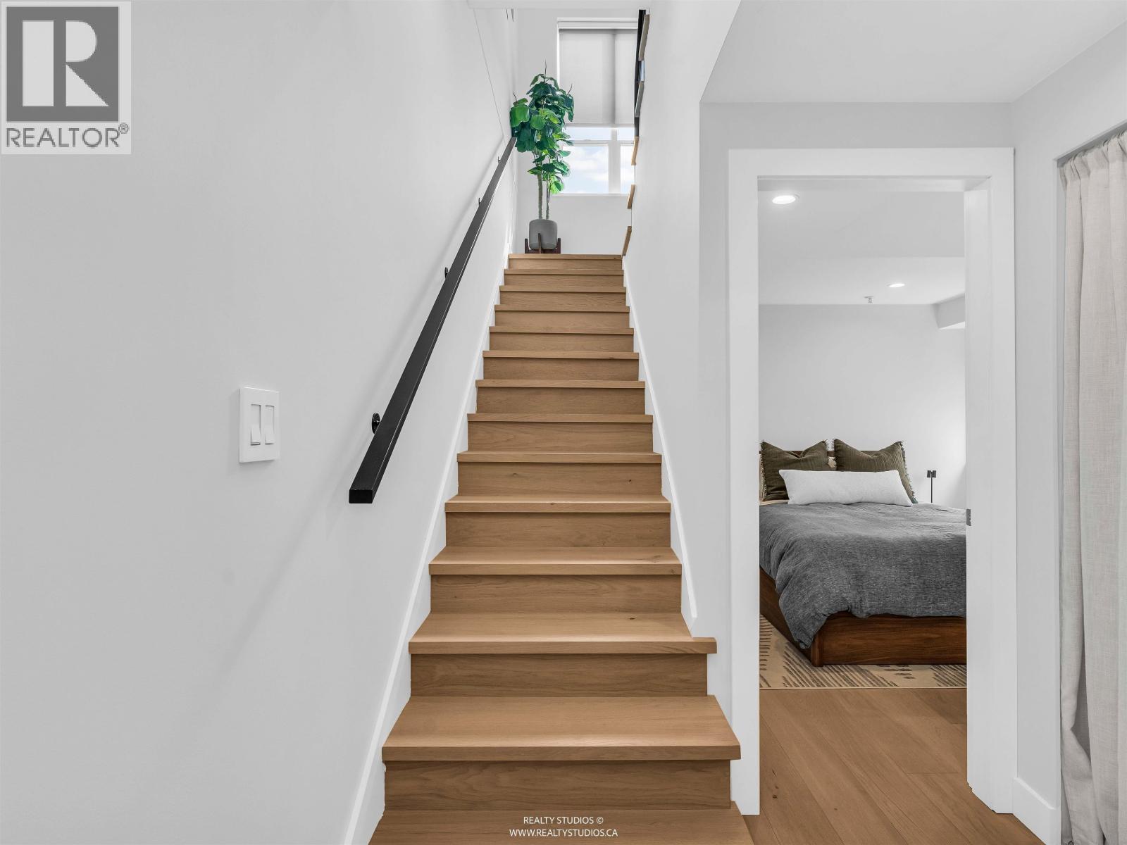 2168 Wall Street, Vancouver, British Columbia  V5L 1B5 - Photo 19 - R3105900