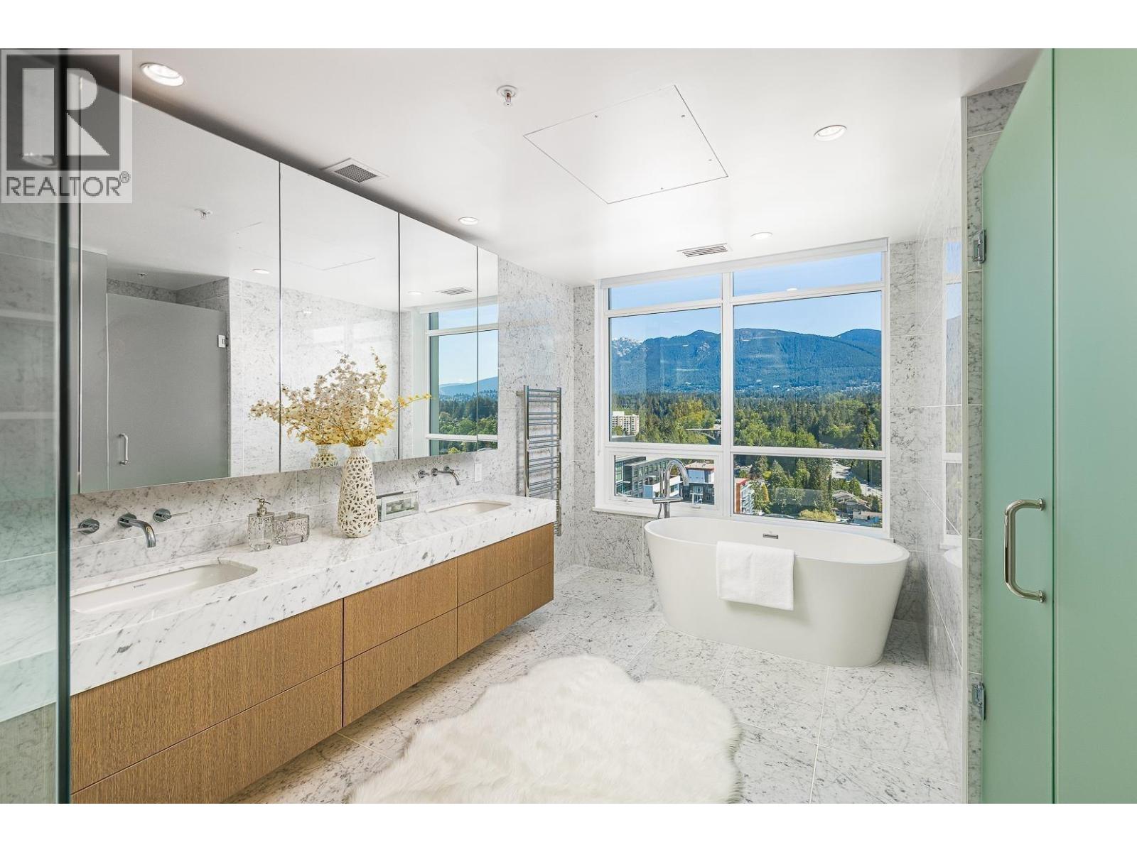 2201 1632 Lions Gate Lane, North Vancouver, British Columbia  V7P 0E2 - Photo 13 - R3105940