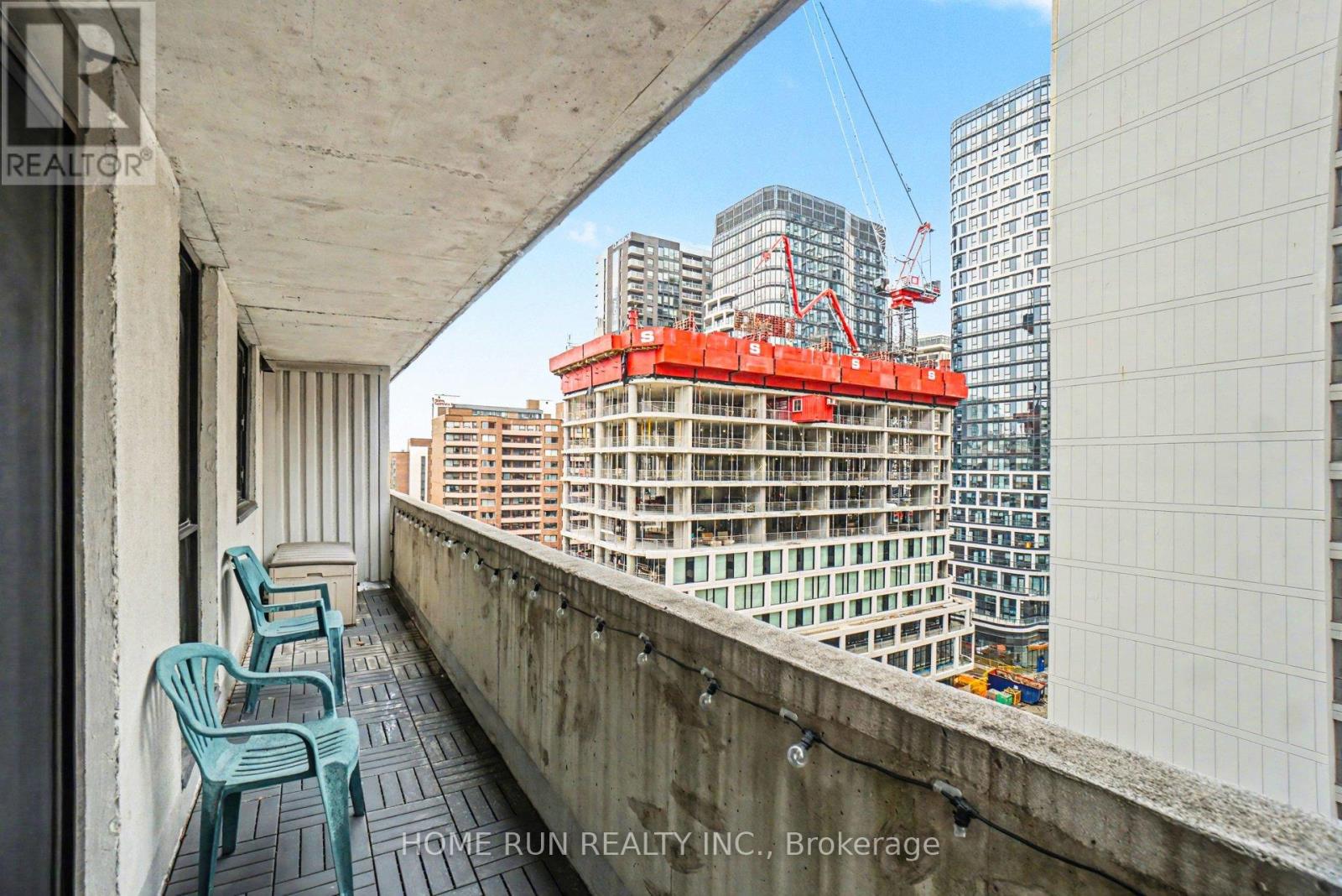 1103 - 200 Bay Street, Ottawa, Ontario  K1R 7W8 - Photo 12 - X12946498