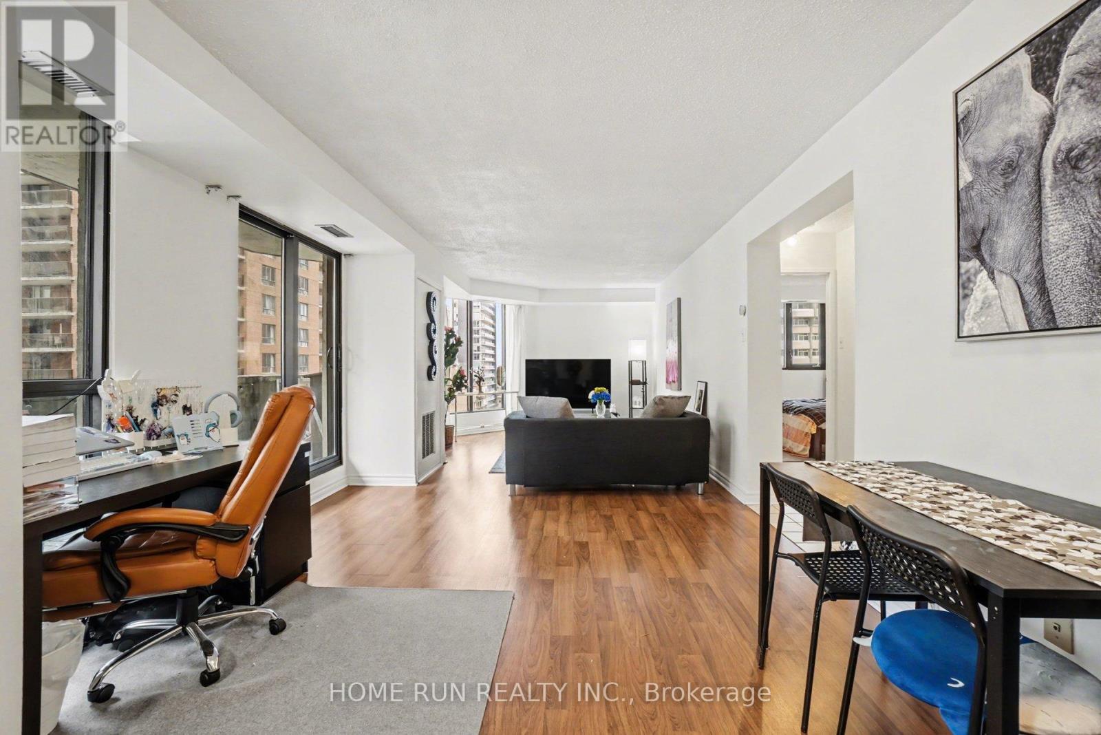 1103 - 200 Bay Street, Ottawa, Ontario  K1R 7W8 - Photo 5 - X12946498