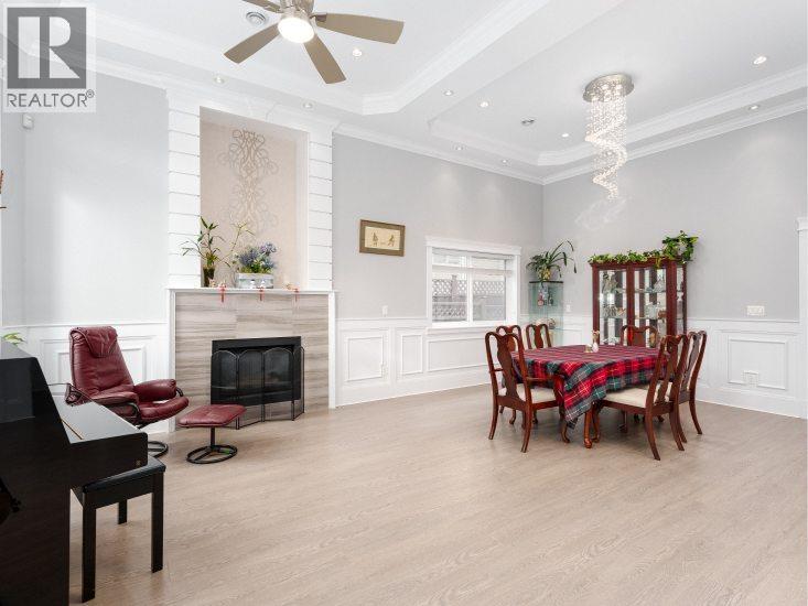 7626 Hedley Avenue, Burnaby, British Columbia  V5E 2R3 - Photo 2 - R3105905