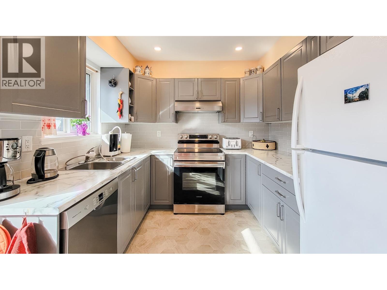 11645 195a Street, Pitt Meadows, British Columbia  V3Y 1G3 - Photo 17 - R3105916