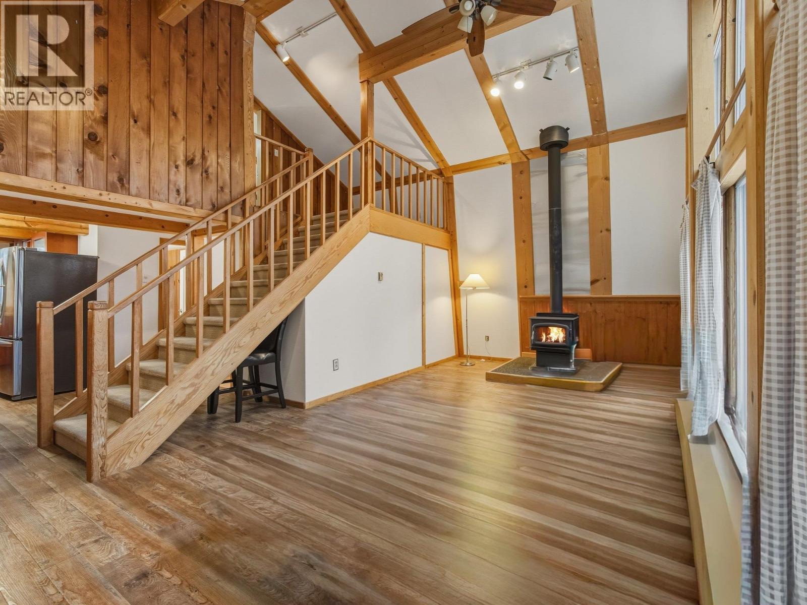 9539 Emerald Drive, Whistler, British Columbia  V8E 0G5 - Photo 6 - R3105926