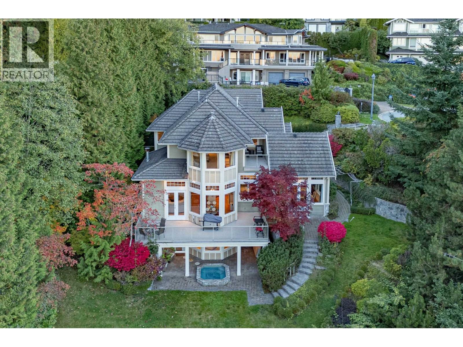 2398 Constantine Place, West Vancouver, British Columbia  V7S 3H7 - Photo 2 - R3105927