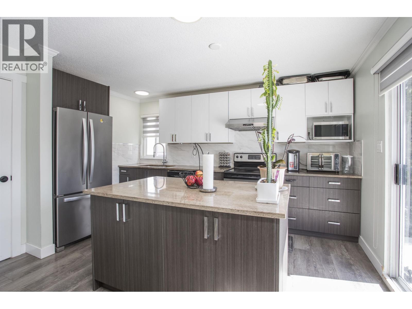 20444 Dale Drive, Maple Ridge, British Columbia  V2X 8V9 - Photo 8 - R3105963