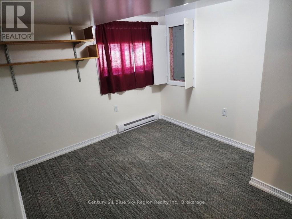 146 Fifth Avenue W, North Bay, Ontario  P1B 3N5 - Photo 23 - X12946438