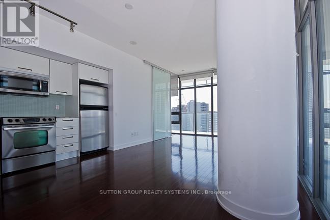 1609 - 33 Charles Street E, Toronto, Ontario  M4Y 1R9 - Photo 2 - C12946510