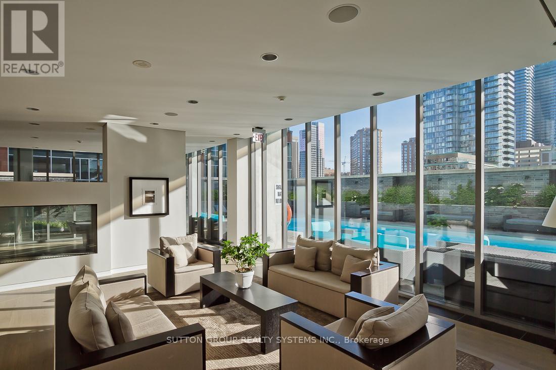 1609 - 33 Charles Street E, Toronto, Ontario  M4Y 1R9 - Photo 29 - C12946510