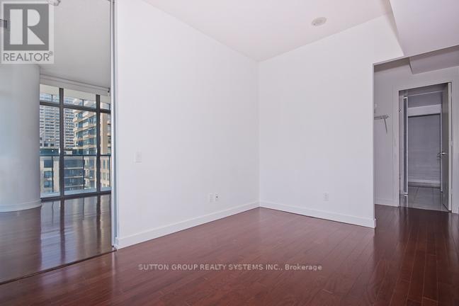 1609 - 33 Charles Street E, Toronto, Ontario  M4Y 1R9 - Photo 6 - C12946510