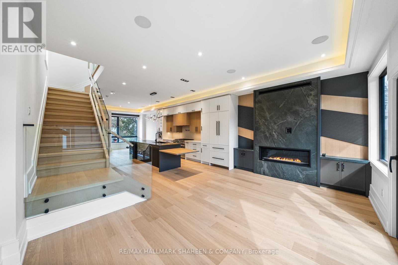 199 Arlington Avenue, Toronto, Ontario  M6C 2Z4 - Photo 8 - C12946548