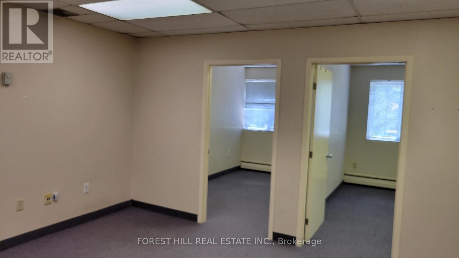 205 - 35 The Links Road, Toronto, Ontario  M2P 1T7 - Photo 4 - C12946566