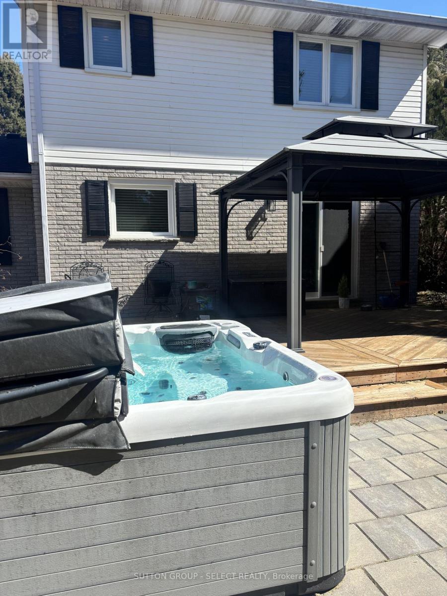 97 Tiner Avenue, Thames Centre, Ontario  N0L 1G2 - Photo 39 - X12946454