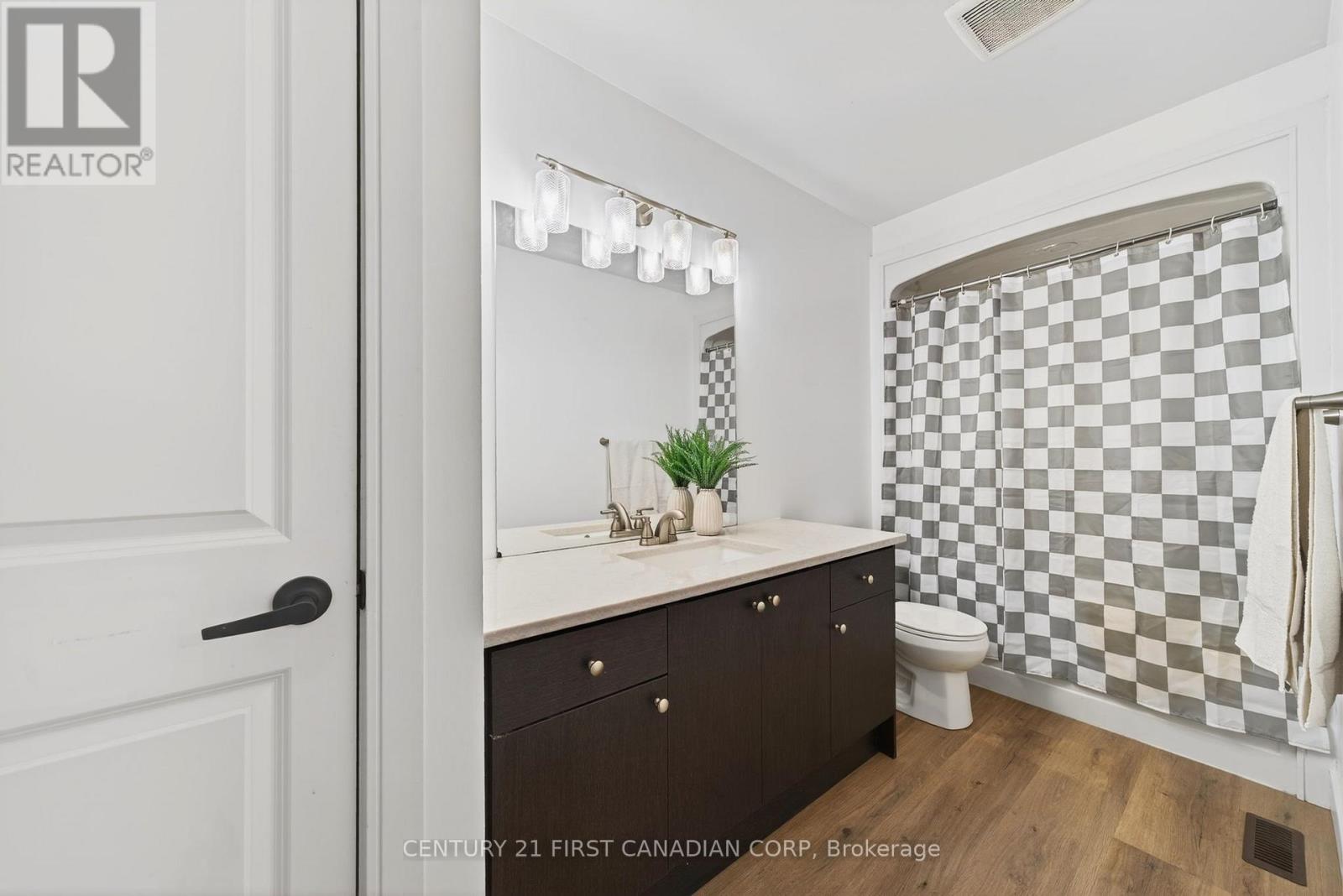 31 Lindsay Crescent, Strathroy-Caradoc, Ontario  N7G 0G5 - Photo 32 - X12946512